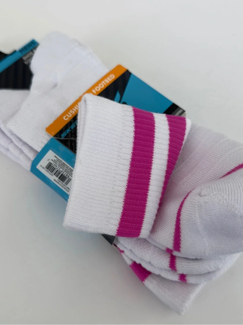 Skechers Men’s White Crew Athletic Socks with Pink Stripes (2 Pair)!!! 2 pair!!!
